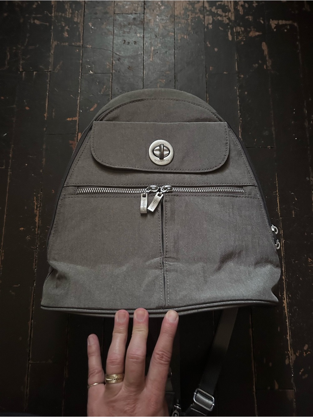 Baggallini Naples Convertible Backpack - Picture 2 of 8